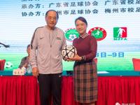 乐鱼体育 官方平台-包含足球名宿再次出山指导，为球员传授宝贵经验的词条