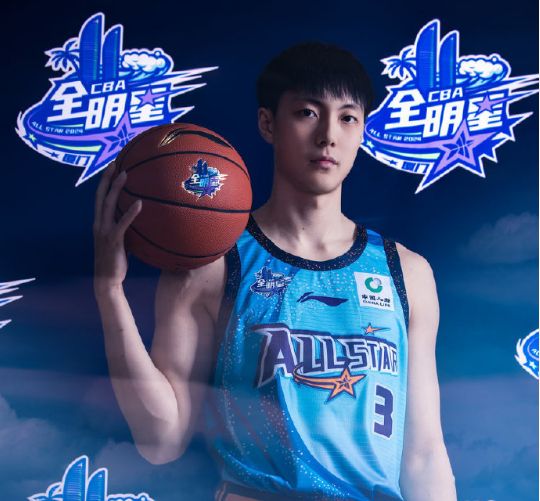 票王+东道主!克拉克自宣：缺席全明星赛和三分大赛