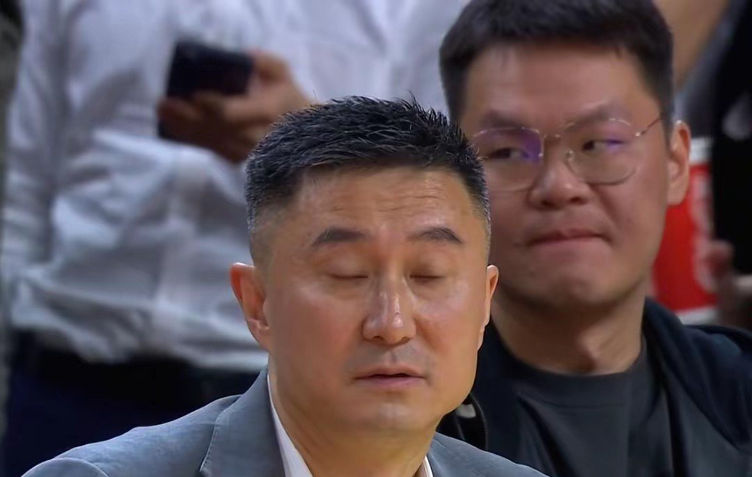 包含比赛中硬刚主帅！曝徐昕已向杜锋道歉并取得原谅的词条