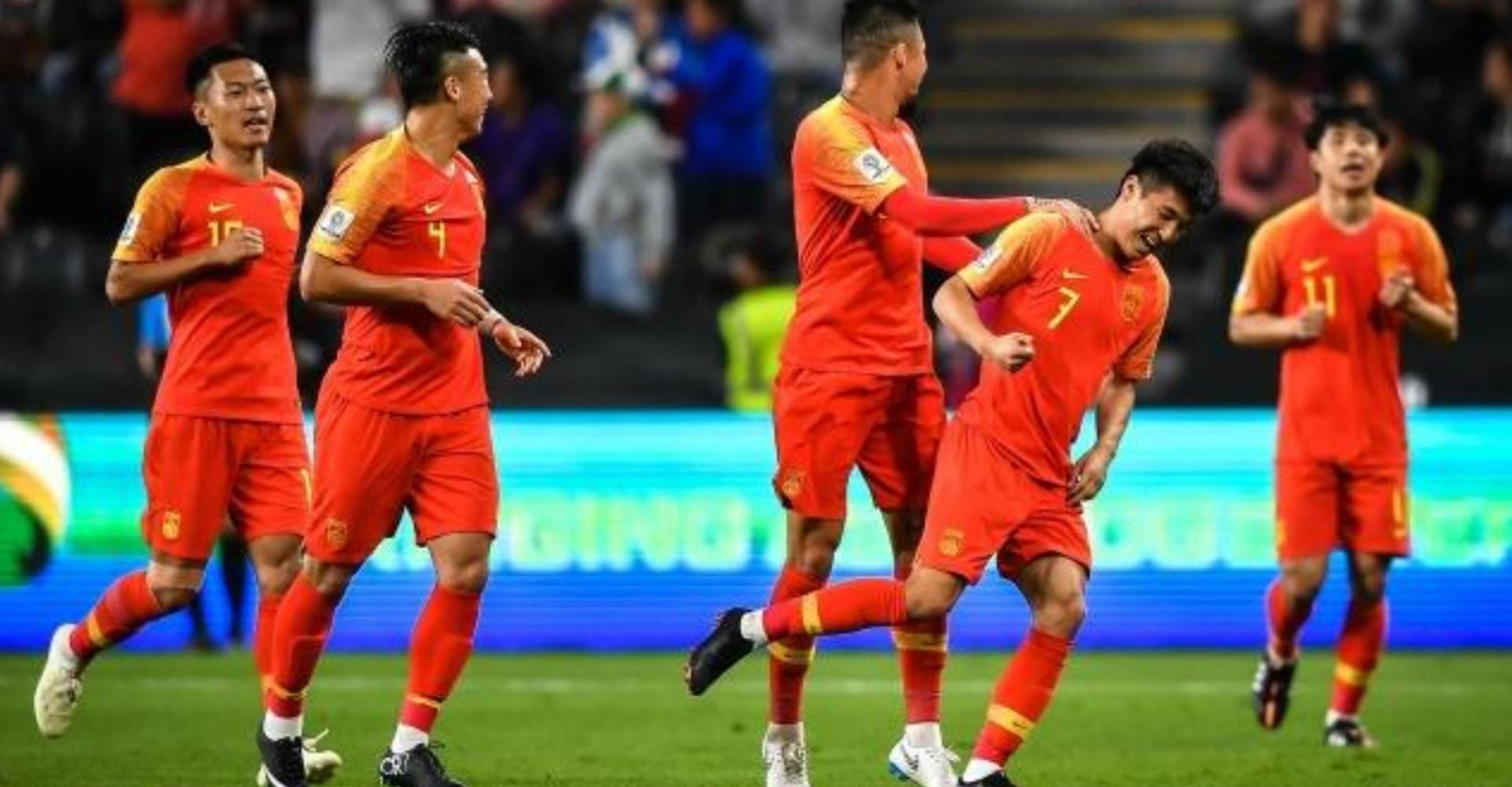 关于东亚杯两轮战罢四队中仅国足一球未进下轮进个球?的信息